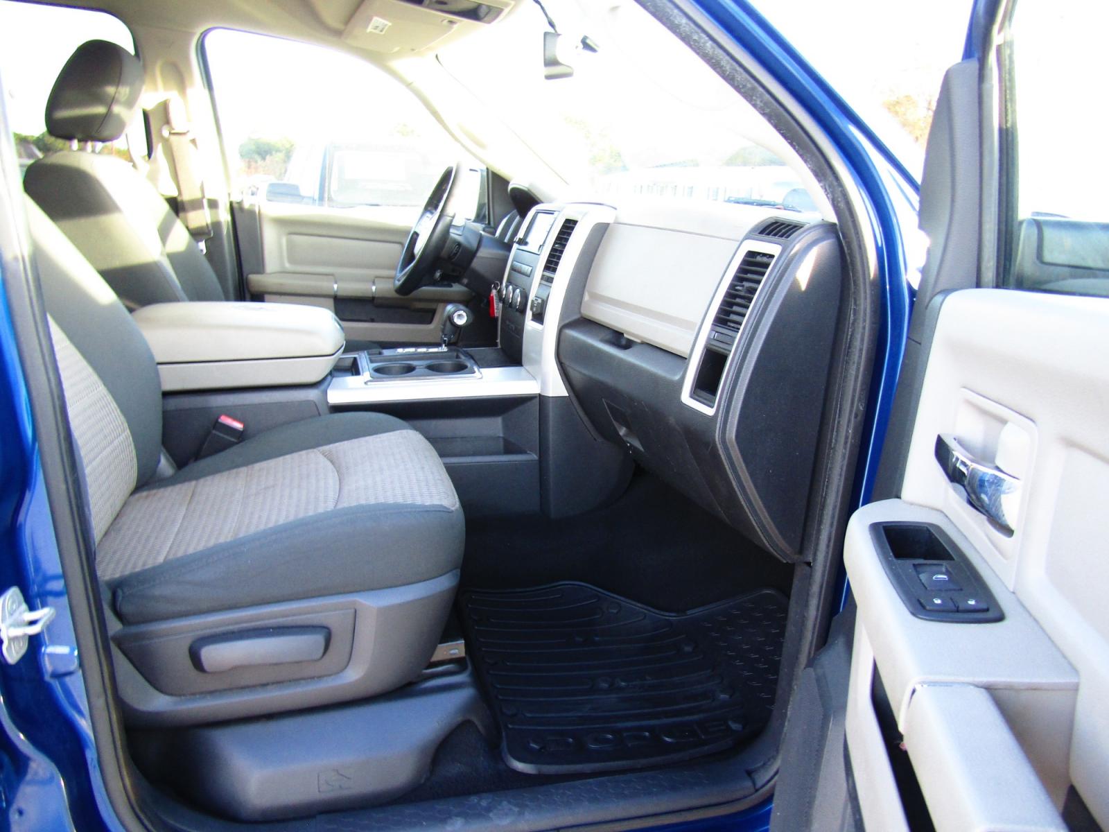 2011 Blue Dodge Ram 1500 SLT Quad Cab 2WD (1D7RB1GT3BS) with an 5.7L V8 OHV 16V engine, Automatic transmission, located at 15016 S Hwy 231, Midland City, AL, 36350, (334) 983-3001, 31.306210, -85.495277 - Photo #9